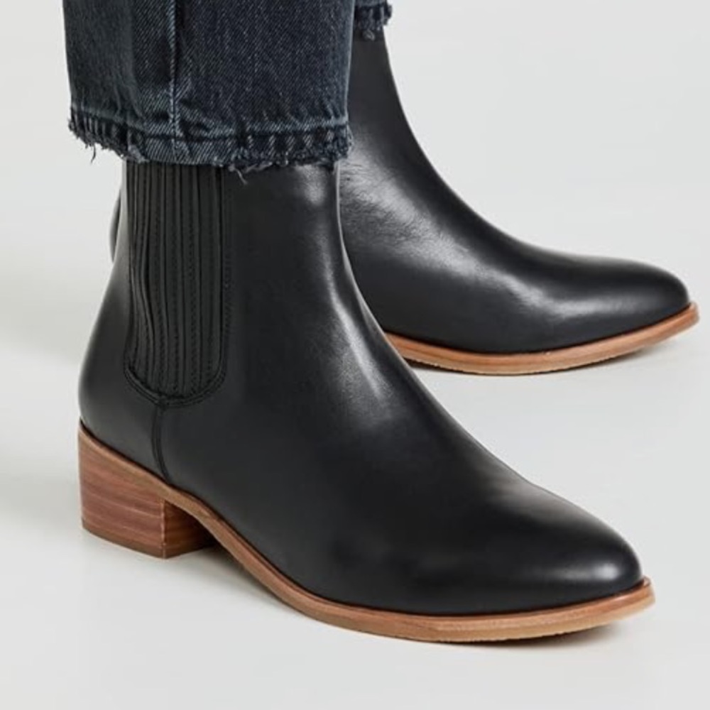 Soludos NWT Leather Chelsea Style Delancey Boot